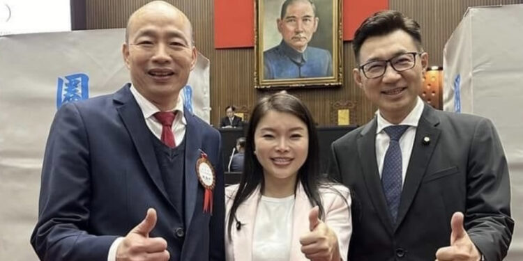 重返立法院》 張嘉郡:把全國民眾的期待當成首要 絕對不能辜負全國民眾的期待 重返立法院》 張嘉郡:把全國民眾的期待當成首要 絕對不能辜負全國民眾的期待