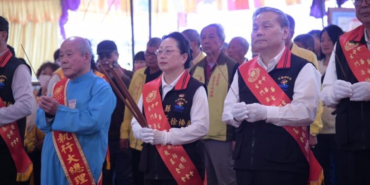 中華玄門總會「大花蓮祈安錫福法會」法壇敬拜開香大典 縣長徐榛蔚親自出席 祈求護祐花蓮闔境安康 中華玄門總會「大花蓮祈安錫福法會」法壇敬拜開香大典 縣長徐榛蔚親自出席 祈求護祐花蓮闔境安康