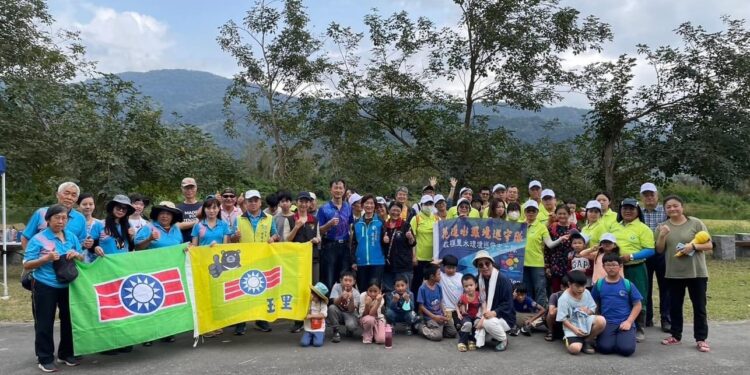 愛護水資源》愛水、護水 水淨魚游 愛護水資源》愛水、護水 水淨魚游