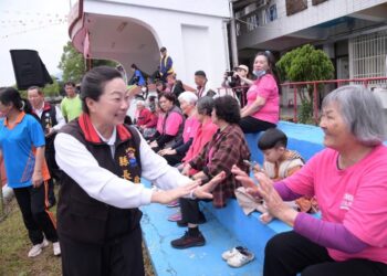 花蓮縣長徐榛蔚出席村校聯合運動大會 勉勵各界攜手打造優質教育環境