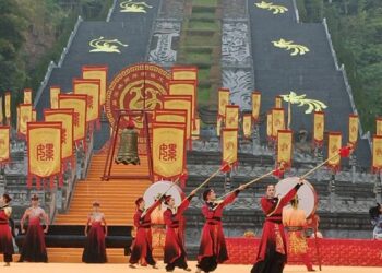 兩岸同胞共聚嫘祖故里(四川鹽亭)拜謁大典