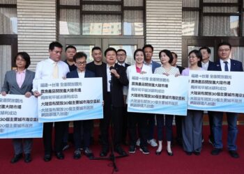 兩岸破冰之旅成果豐碩 傅崐萁喊：國民黨的一小步　兩岸關係的一大步