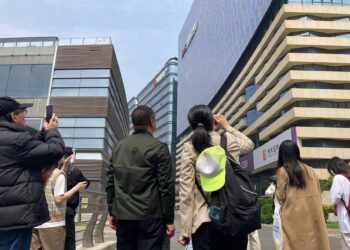 兩岸聯合採訪團深入考察鄭州金融島