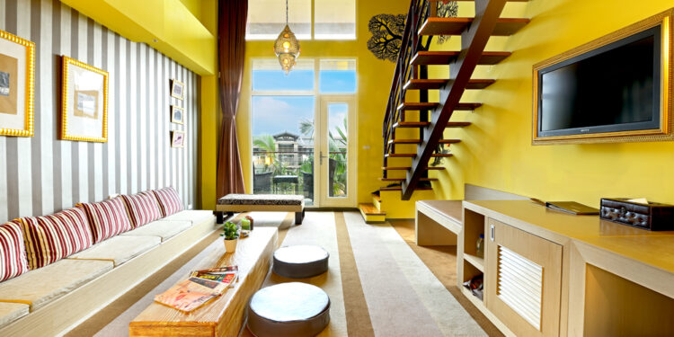 動物體驗買一送一 呆萌動物一次收編 5～6月動物放暑假 六福莊主題房型任選均ㄧ價