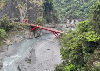 木瓜壩上游堰塞湖形成 台電實施排放水