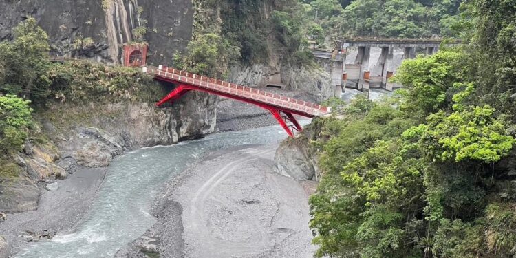 木瓜壩上游堰塞湖形成 台電實施排放水