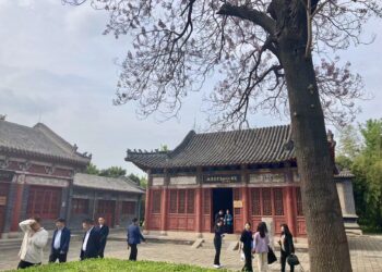 禹州鈞官窑瓷博物館：陶瓷藝術的殿堂與文化傳承的寶庫