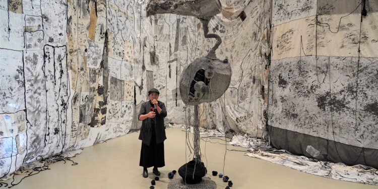 穿越國界文化交會 中市纖博館萬縷千絲大展今開幕 穿越國界文化交會 中市纖博館萬縷千絲大展今開幕