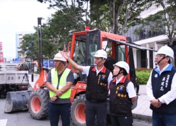 縣長徐榛蔚視察藍天麗池、統帥大樓及富凱大飯店拆除進度 徐榛蔚：拆除作業影響周邊居民盼大家共體時艱