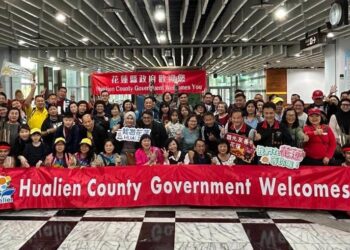 花蓮迎來今年國際包機首航 汶萊直飛包機抵花助觀光商機