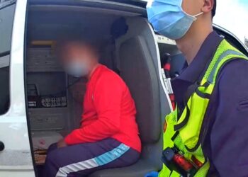 IC卡當證件身體不適頻「斷線」警使命必達助送醫