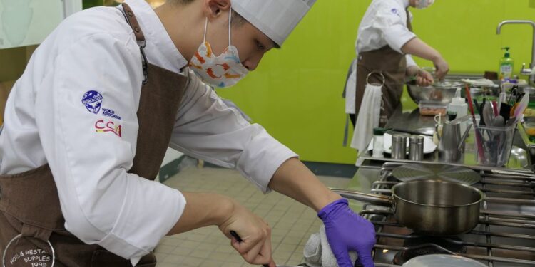 2024美國馬鈴薯盃校園廚神挑戰賽 金牌獎落高雄餐旅大學與樹德家商 2024美國馬鈴薯盃校園廚神挑戰賽 金牌獎落高雄餐旅大學與樹德家商