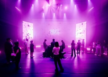 Audiovisual (AV) 男團出道  感覺的邊界大膽挑戰劇場界線