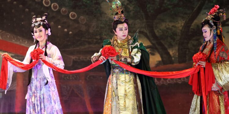 中市傳統藝術巡演5/11太平登場 明華園總團大戲劍神呂洞賓魔幻上演