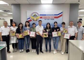 中市警六歡慶母親節 感謝警察媽媽無私奉獻