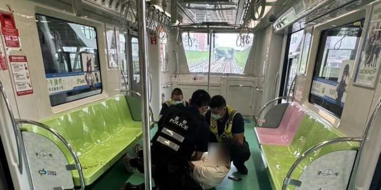 台中捷運站傳男子持刀砍人 3人受傷警趕赴現場 台中捷運站傳男子持刀砍人 3人受傷警趕赴現場