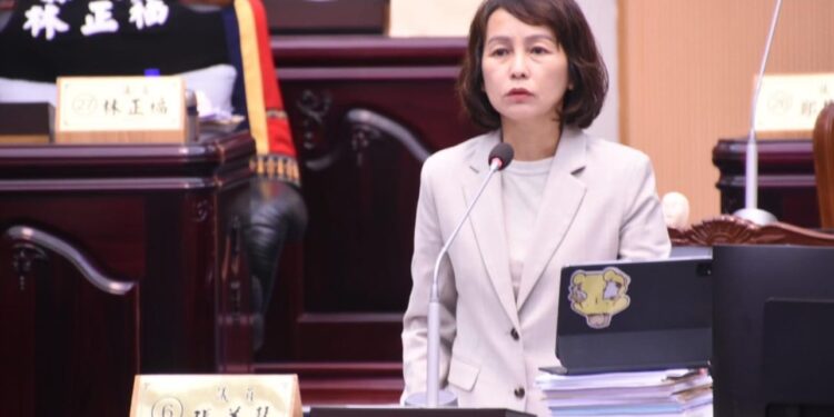 張美慧點出震災問題並要求歸還0206善款 遺憾徐榛蔚拒絕承諾 張美慧點出震災問題並要求歸還0206善款 遺憾徐榛蔚拒絕承諾