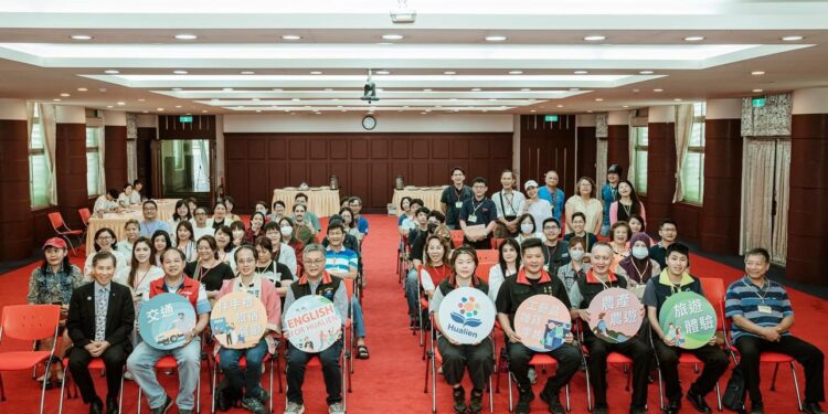 花蓮縣政府推動「113年產業英語服務提升計畫」 座談會廣納在地業者意見 花蓮縣政府推動「113年產業英語服務提升計畫」 座談會廣納在地業者意見