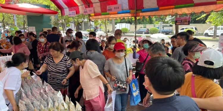 「2024台中物調券-建國市場花蓮專區」 首日物調券於30分鐘內即發放完畢 謝謝台中以實際行動協助花蓮震後振興！