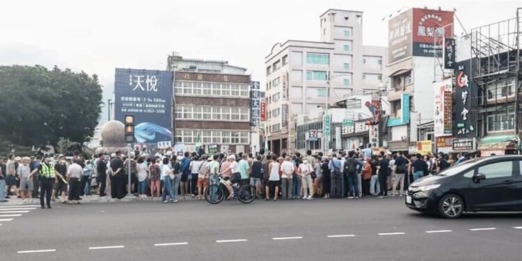 世界奇觀》執政黨帶頭開始街頭洗腦運動 盧新榮: 民進黨街頭造謠壓制國會必不會得逞 花蓮人眼睛是雪亮的 世界奇觀》執政黨帶頭開始街頭洗腦運動 盧新榮: 民進黨街頭造謠壓制國會必不會得逞 花蓮人眼睛是雪亮的