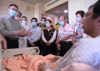 卓揆：赴花蓮關心臺鐵列車事故要求全面檢測邊坡告警系統功能