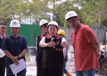 徐榛蔚視察知卡宣景觀亮點營造工程及戲水區整建工程