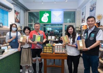 柯P再出發環騎花蓮 為振興花蓮盡一份「力」 一路向北欣賞海岸線自然美景 體驗在地原民文化