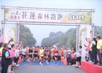 縣長徐榛蔚為震後第一跑鳴槍 千名跑者齊聚蔬跑盃