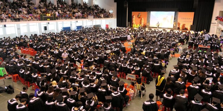 醒吾科大畢業典禮歡樂登場 陳義文校長勉勵關關難過關關過 醒吾科大畢業典禮歡樂登場 陳義文校長勉勵關關難過關關過