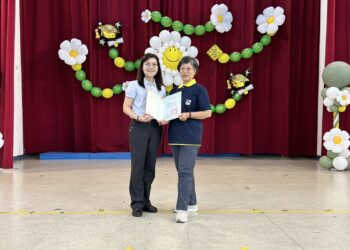 青青校樹學子有成  親親投特畢業快樂