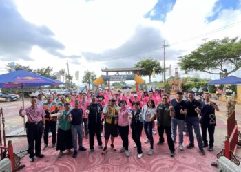 中市九天盃馬拉松開跑 扛三太子熱血環台28天  鄭副市長：感謝為藝文長期付出