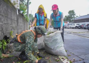吉安鄉啟動迅速修整家園行動力 游淑貞盤點故障設施率軍民打掃