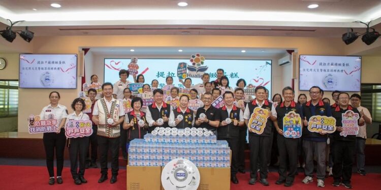 提拉米蘇精緻蛋糕劉敏賢董事長慷慨捐贈3,000顆住宅用火災警報器子消防局 增進花蓮縣民居家安全 提拉米蘇精緻蛋糕劉敏賢董事長慷慨捐贈3,000顆住宅用火災警報器子消防局 增進花蓮縣民居家安全