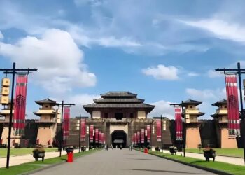 東方好萊塢名氣響徹全球 浙江橫店點夢成星引領影視發展