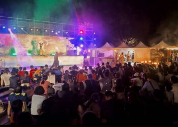 歡慶六福村45周年部落狂歡盛夏最長璀璨煙火秀   火舞特技秀超消暑島嶼熱浪水戰