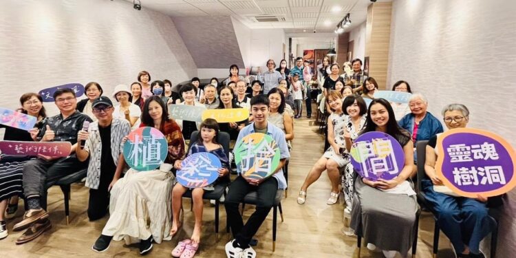 臺東民眾熱情參與「超然墨界音樂饗宴」