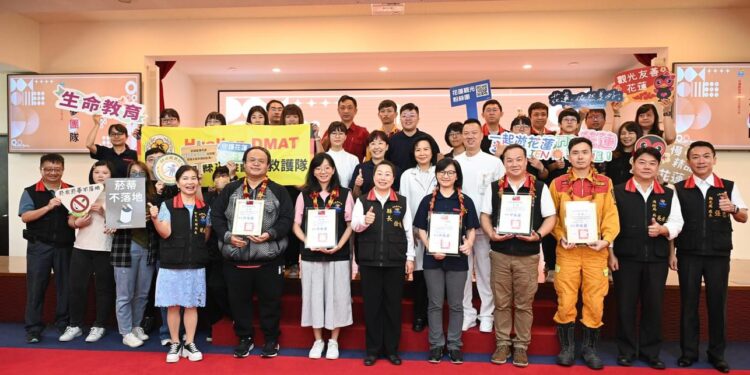 花蓮縣政府七月份升旗典禮 縣長徐榛蔚再次喊話中央 正視給予花蓮人一條安全回家的路