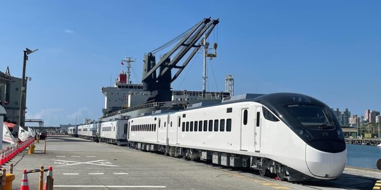 600輛「新自強號」EMU3000型列車車廂順利於花蓮港完成卸載