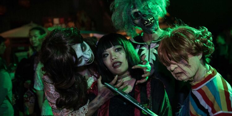 六福村找鬼 農曆七月挑戰凶上加凶 最有趣的打工職缺 廣招各路鬼王回歸墓碑鎮