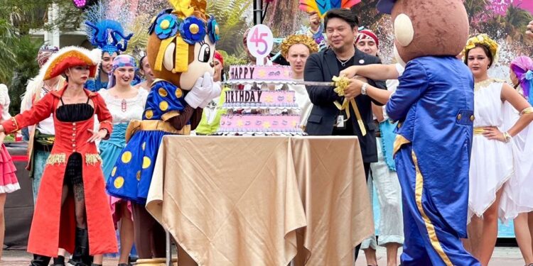 六福村歡慶45周年探索猛獸島 自駕遊限量回歸 喜上加喜這位壽星也滿月慶生 六福村歡慶45周年探索猛獸島 自駕遊限量回歸 喜上加喜這位壽星也滿月慶生