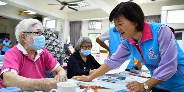 吉安鄉65歲起致贈重陽禮金 游淑貞續推轉帳便利創新措施 吉安鄉65歲起致贈重陽禮金 游淑貞續推轉帳便利創新措施