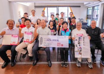 東海岸文教基金會捐143萬助吉安 游淑貞感謝潘漢照獻藝術名畫義賣