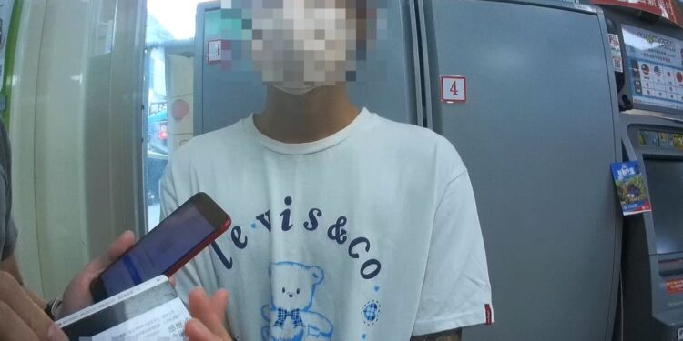 自投羅網 臺中警 超商調帶赫見車手領錢 自投羅網 臺中警 超商調帶赫見車手領錢
