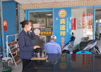 花蓮市代表會副主席黃達祥每週六舉辦免費法律諮詢 促進市民法治意識