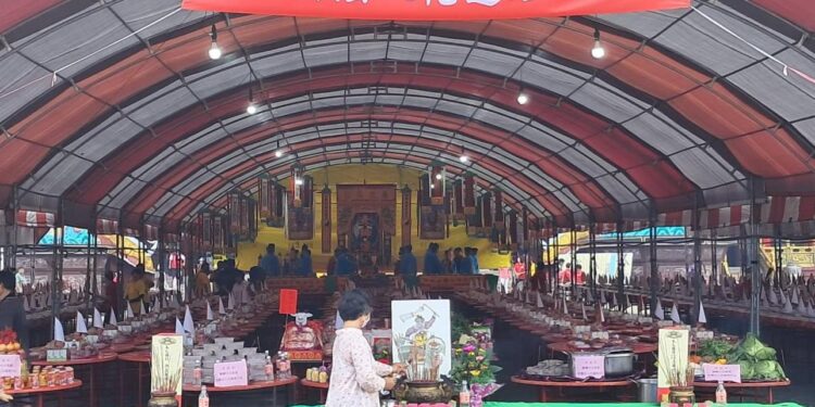 花蓮港天宮舉辦中元普渡法會 花蓮港天宮舉辦中元普渡法會