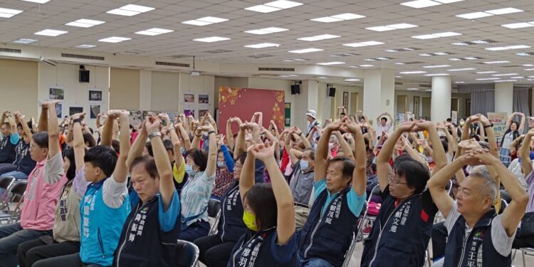 中山堂藝術共融2.0 北區居民與極至舞團一起動起來 中山堂藝術共融2.0 北區居民與極至舞團一起動起來