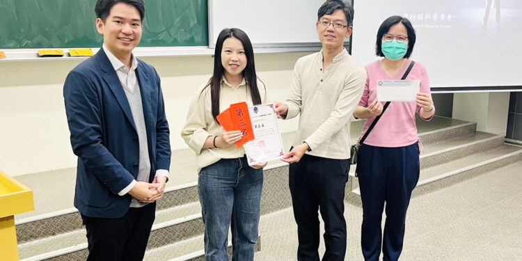 嘉大培育行銷人才展成果 大學行銷教育績效評比全臺第一 嘉大培育行銷人才展成果 大學行銷教育績效評比全臺第一