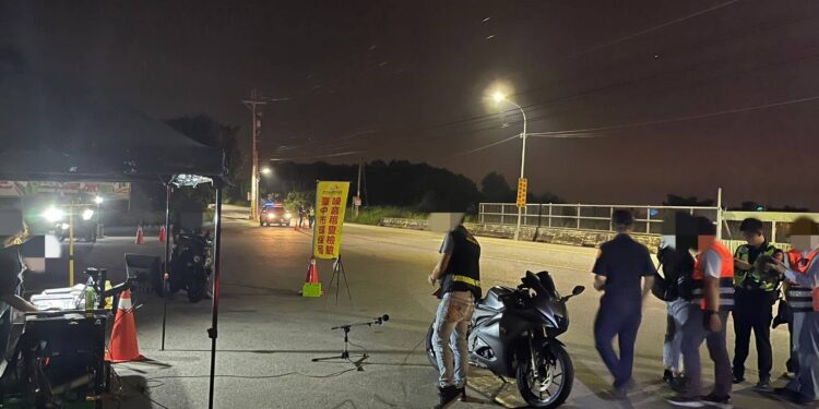 嚴禁假車牌！噪音車退散 烏日分局淨牌、靜城專案結合環警監聯合稽查強力取締