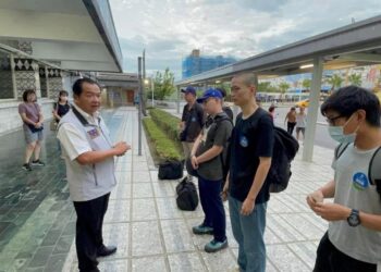 晨曦中歡送役男入營 花蓮軍友站關懷叮嚀