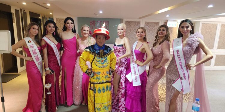 皇帝出征併觀光邀請世界美顏小姐  台灣萬里長城拍照打卡當網紅